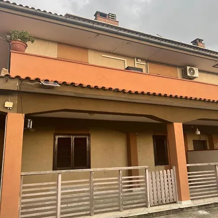 Arminio 帕埃斯图姆